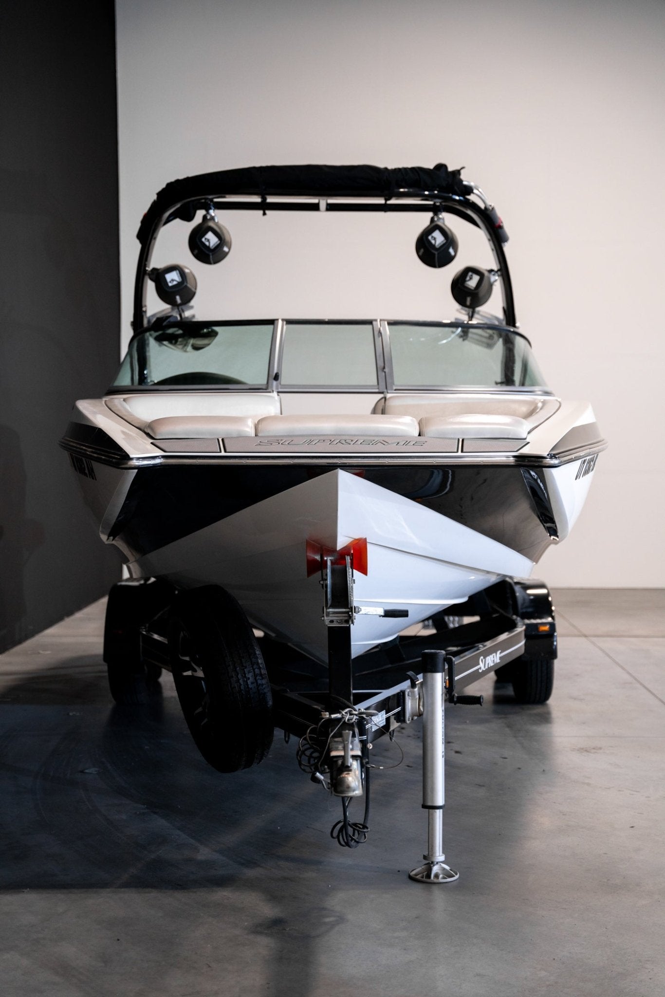 2013 Supreme V226 - BoardCo Boats