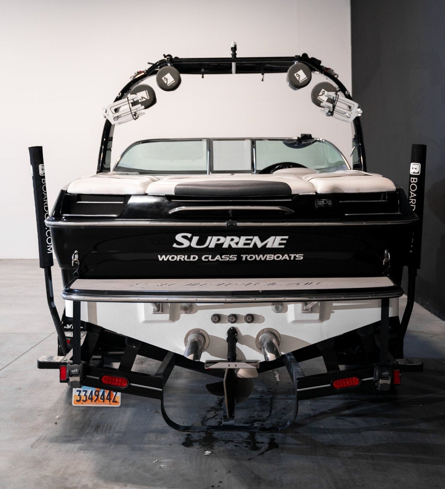 2013 Supreme V226 - BoardCo
