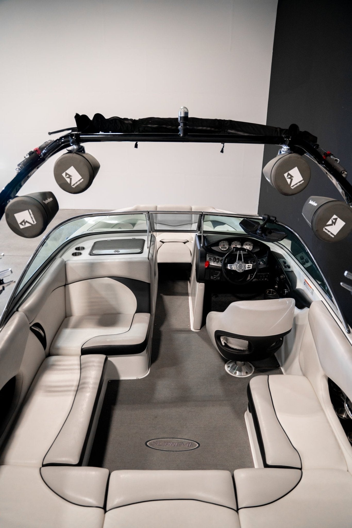 2013 Supreme V226 - BoardCo Boats