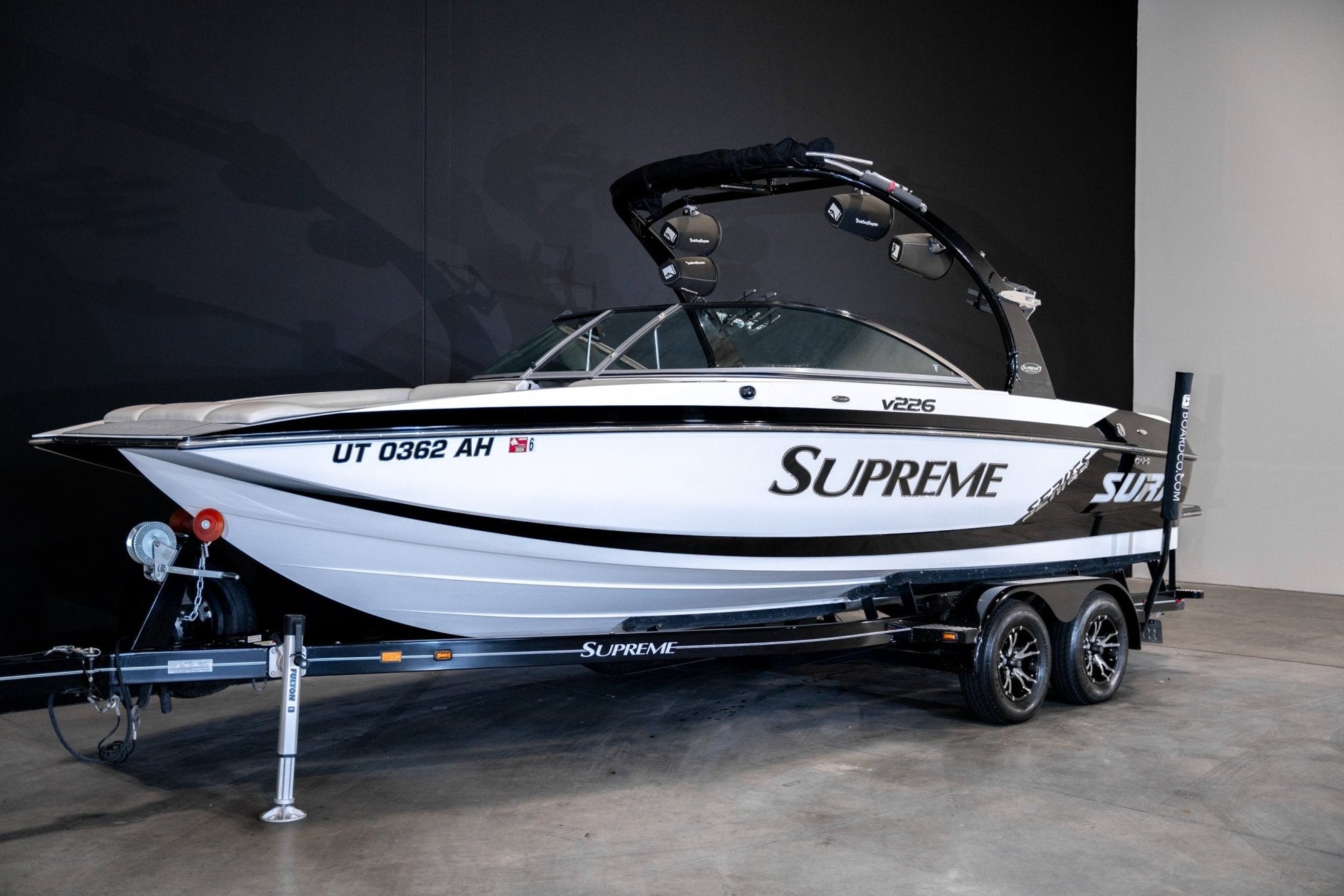 2013 Supreme V226 - BoardCo Boats