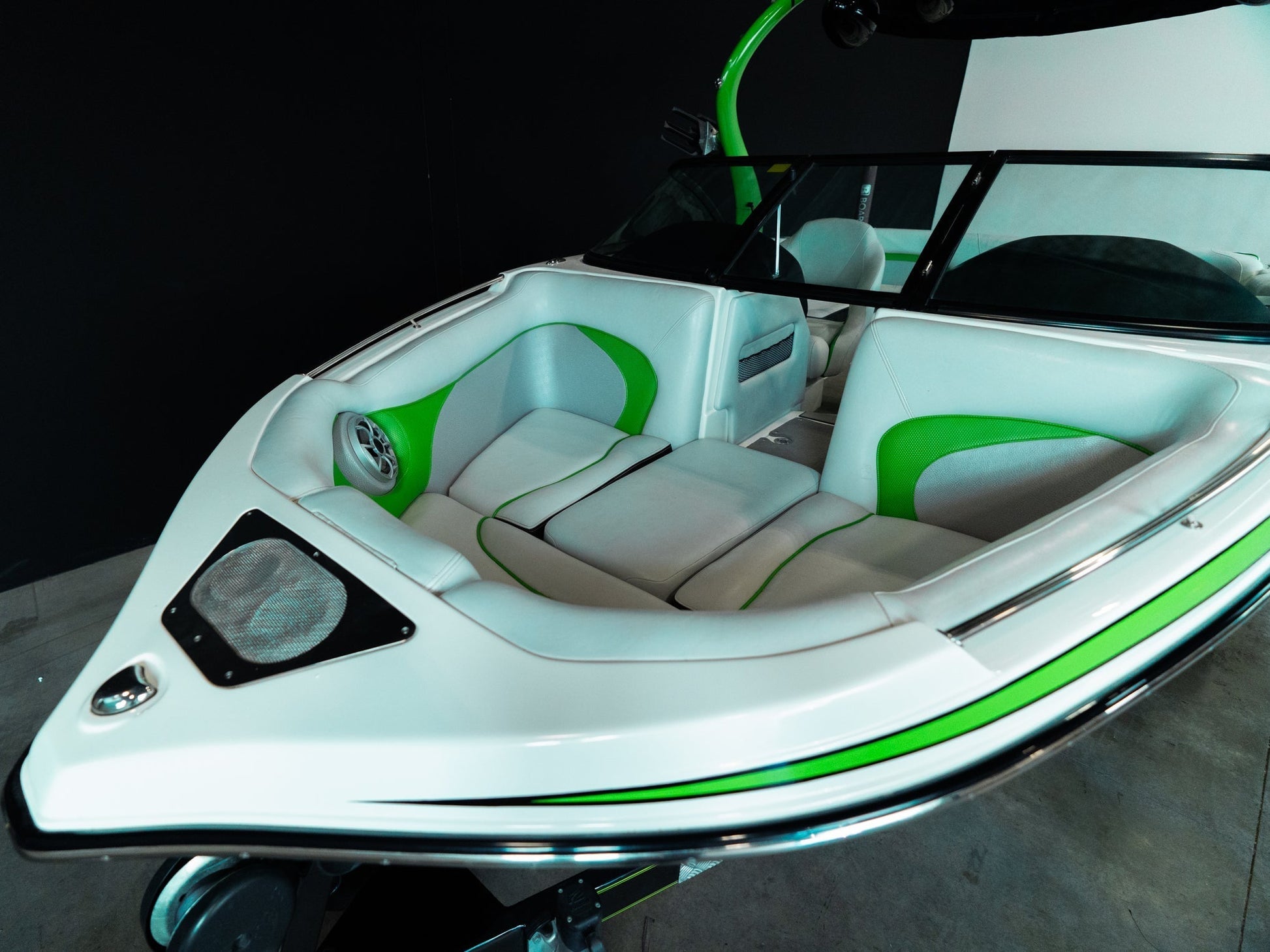 2014 Centurion Enzo SS210 - Green / Black / White - BoardCo