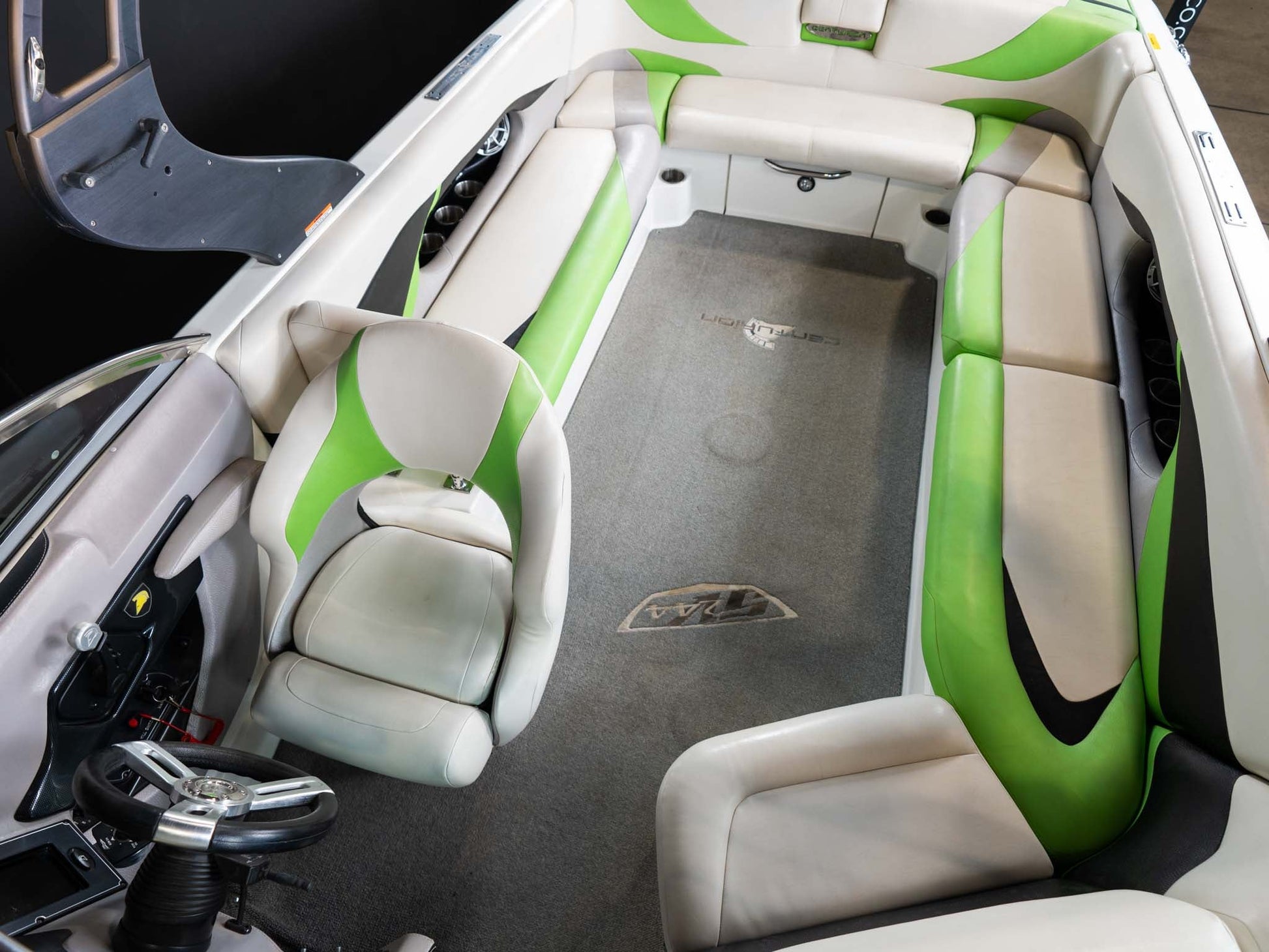 2014 Centurion Enzo SV244 - White / Black / Green - BoardCo Boats