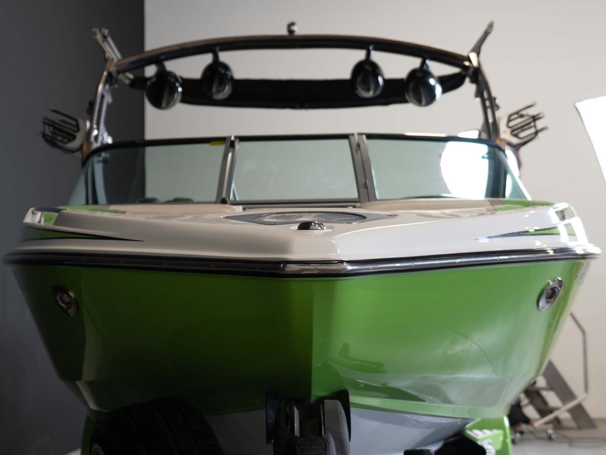 2014 Centurion Enzo SV244 - White / Black / Green - BoardCo Boats