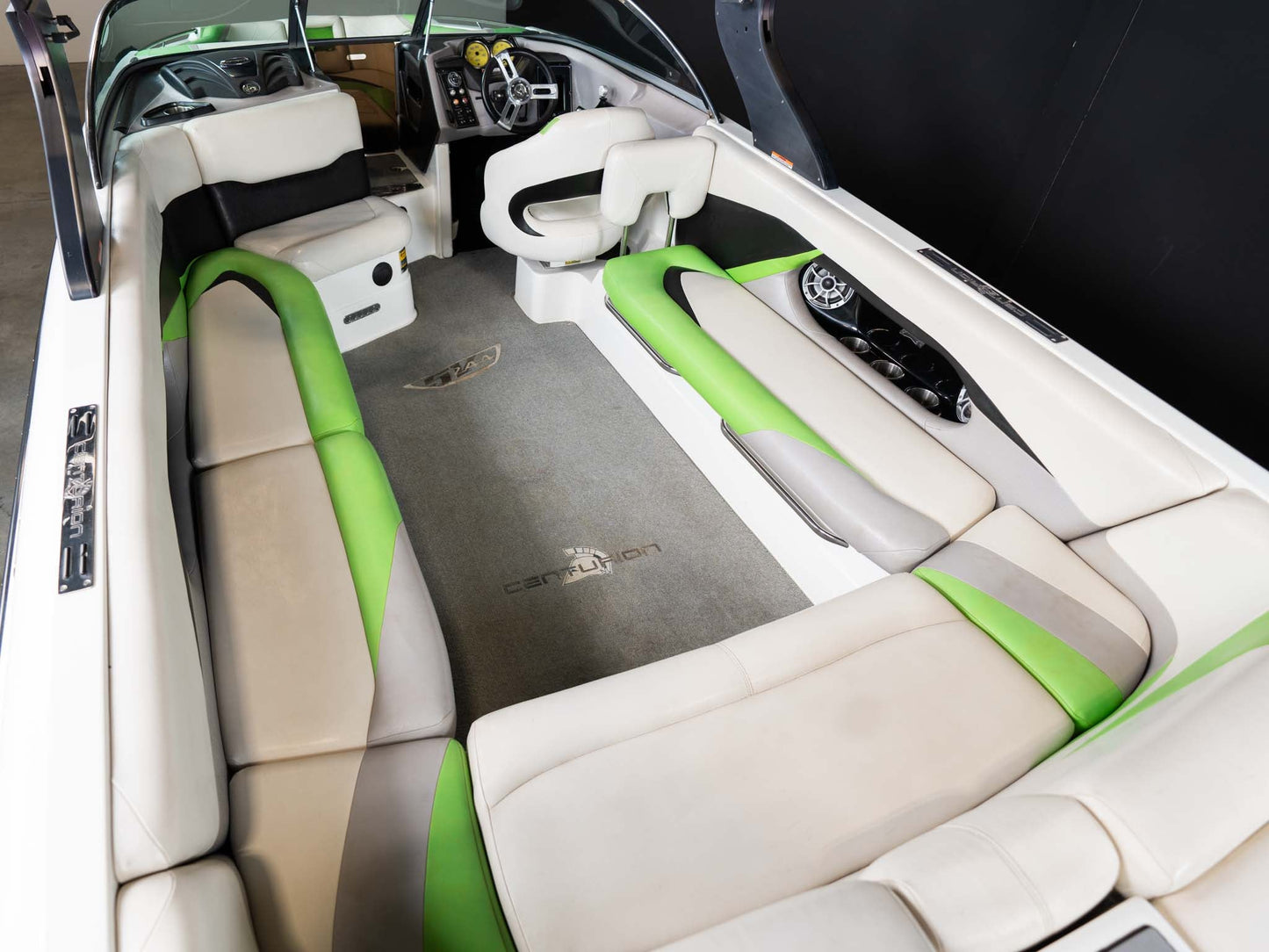 2014 Centurion Enzo SV244 - White / Black / Green - BoardCo Boats