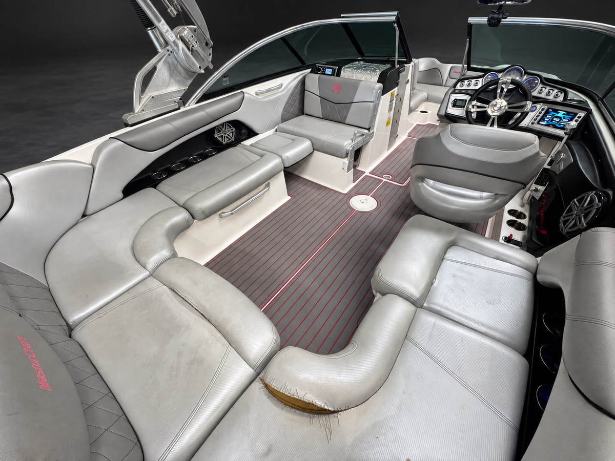 2014 Mastercraft X35 in BLACK w/ gray interior