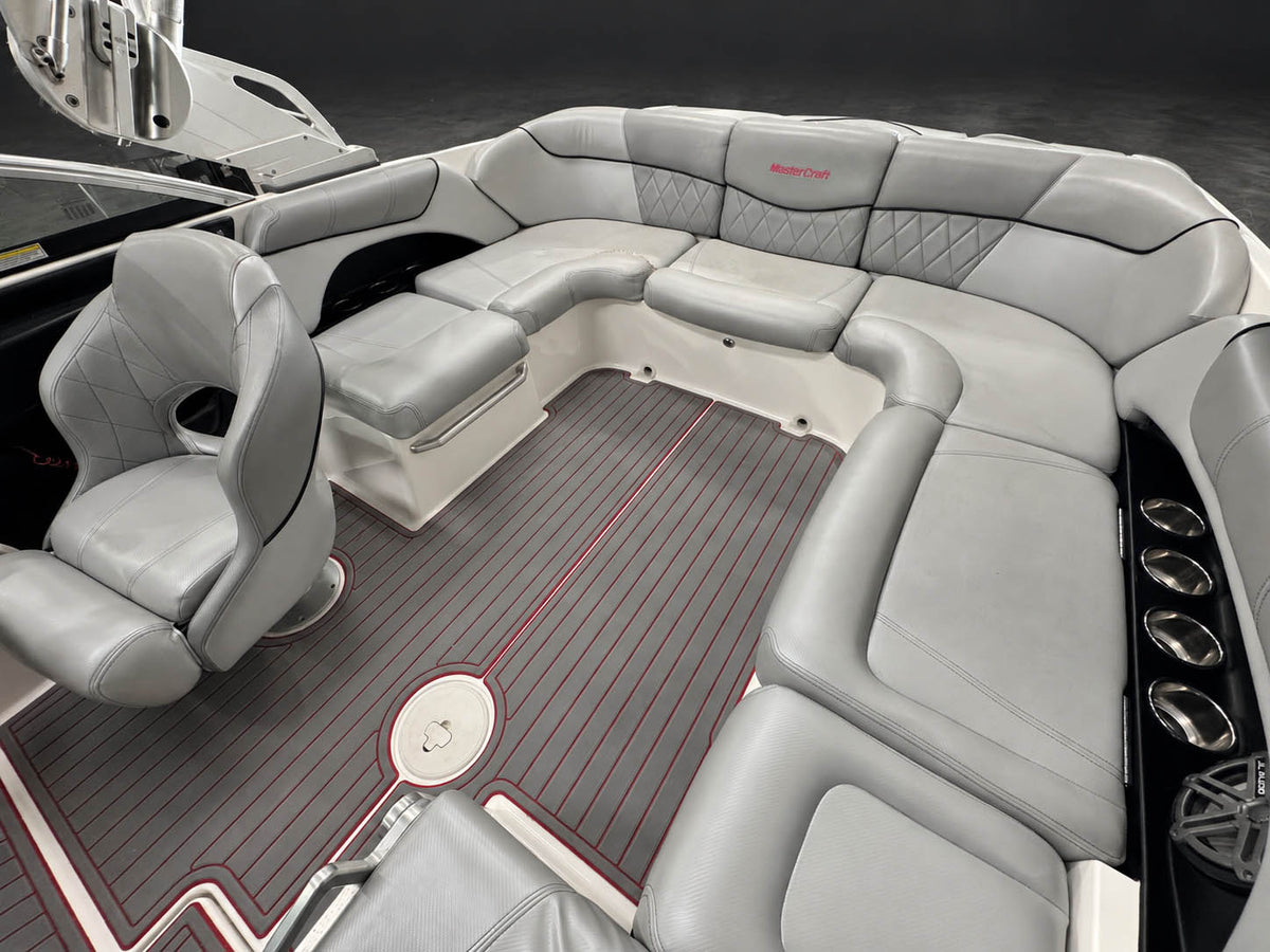 2014 Mastercraft X35 in BLACK w/ gray interior
