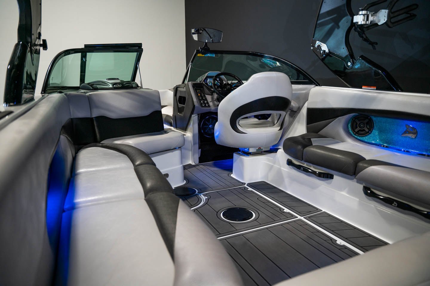 2015 Centurion FS33 - BoardCo