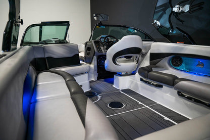 2015 Centurion FS33 - BoardCo
