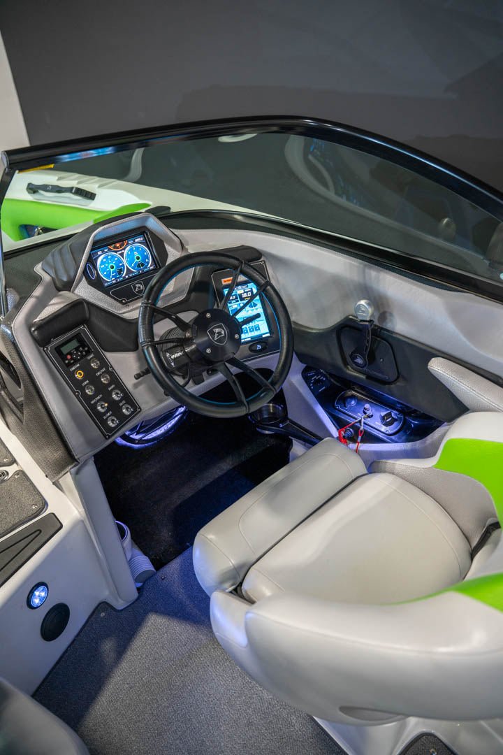 2015 Centurion FS44 - BoardCo Boats