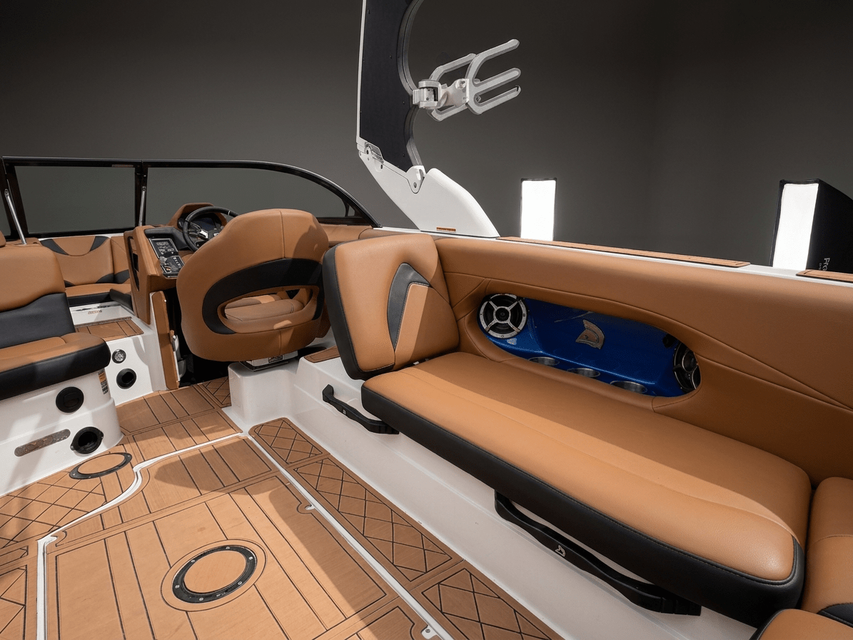 2015 Centurion FS44 - Canadian Blue Flake / White - BoardCo