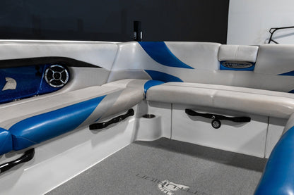 2015 Centurion FS44 - Canadian Blue Flake / White - BoardCo Boats