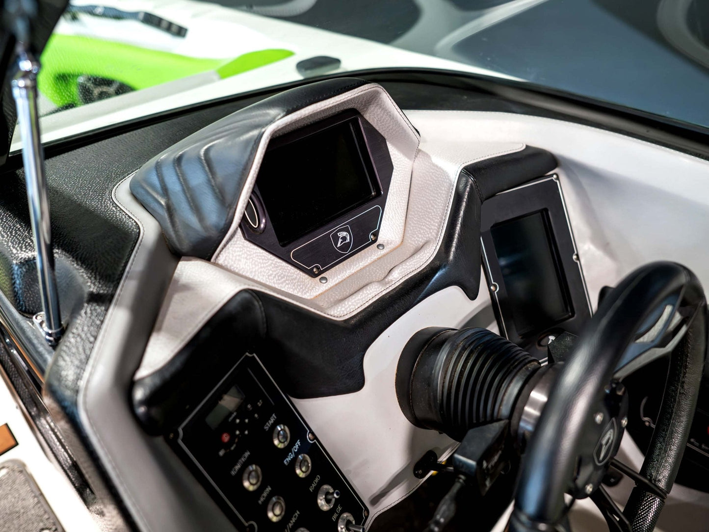 2015 Centurion FS44 - Margarita Green / Gunmetal Flake / Onyx Black - BoardCo Boats