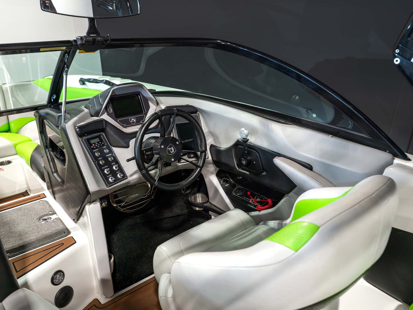 2015 Centurion FS44 - Margarita Green / Gunmetal Flake / Onyx Black - BoardCo Boats