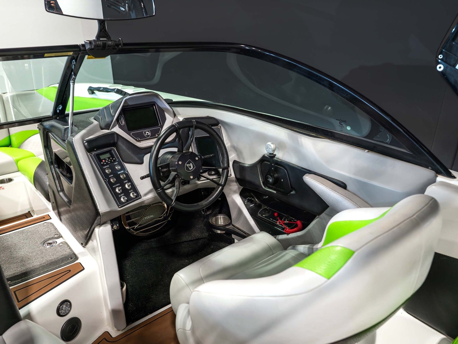 2015 Centurion FS44 - Margarita Green / Gunmetal Flake / Onyx Black - BoardCo Boats