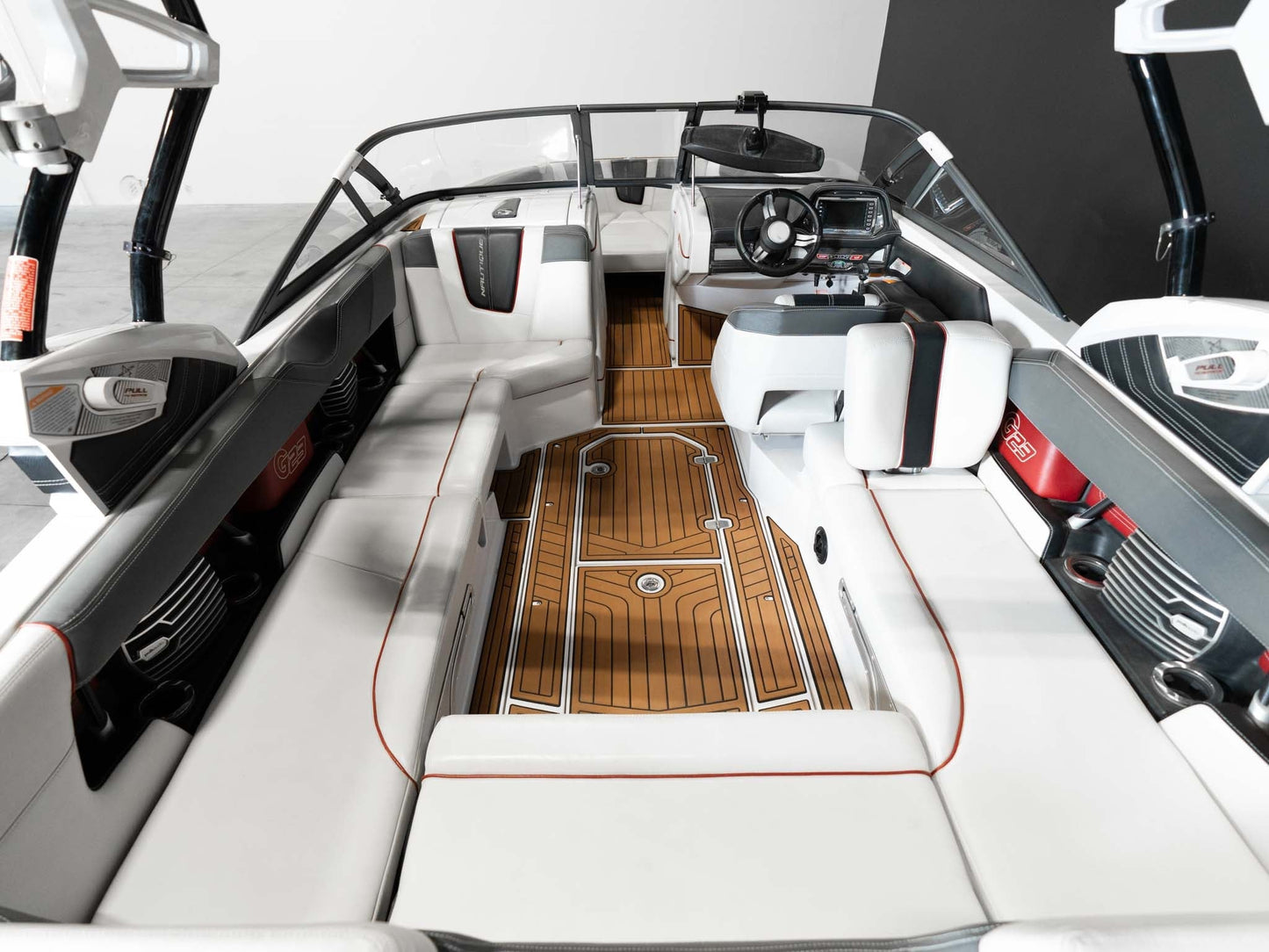 2015 Nautique G23 - Red / White - BoardCo Boats