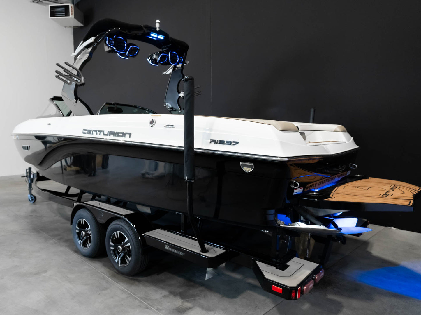 2016 Centurion Ri237 - Black / White