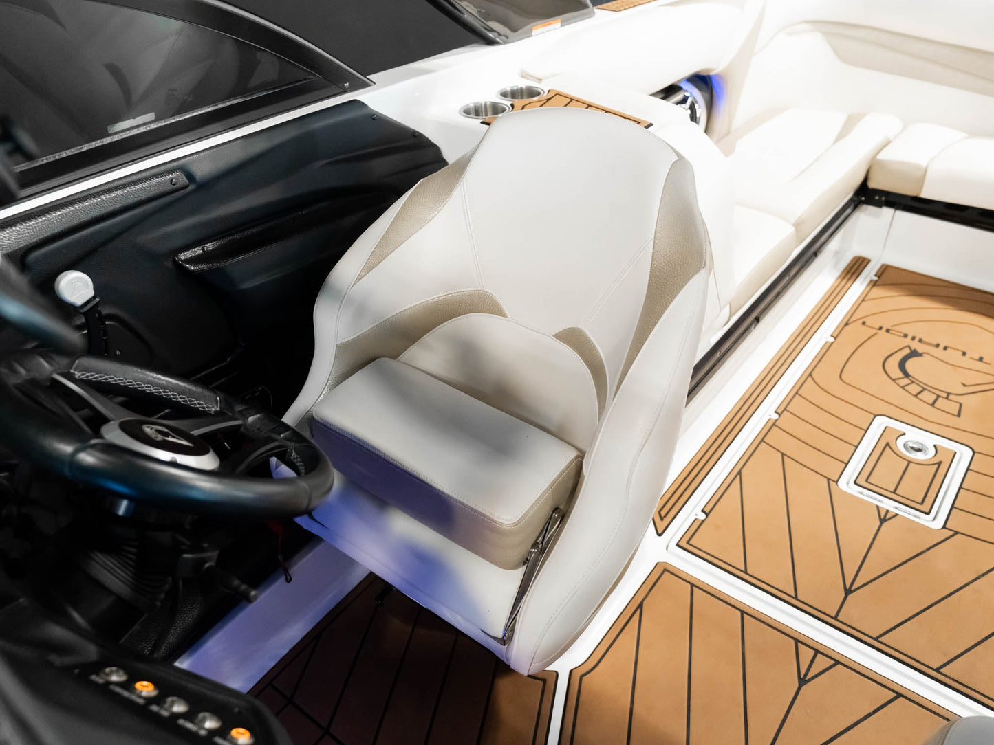 2016 Centurion Ri237 - Black / White