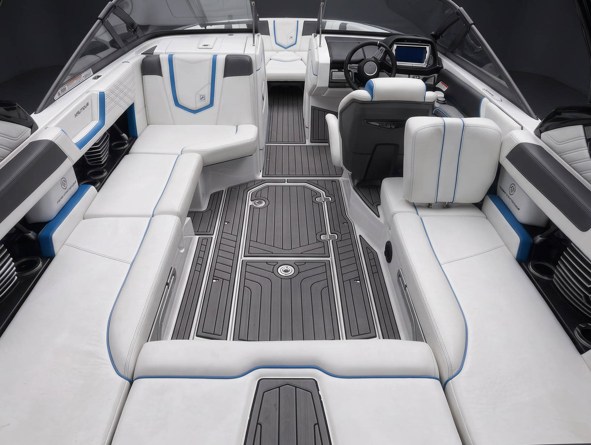 2016 Nautique G23 in White w/ White interior