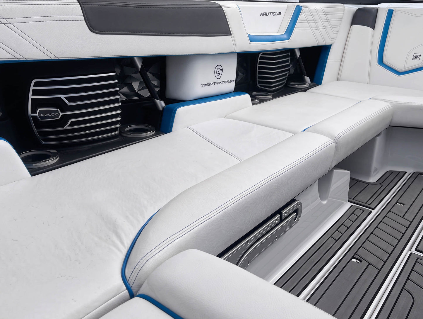 2016 Nautique G23 in White w/ White interior