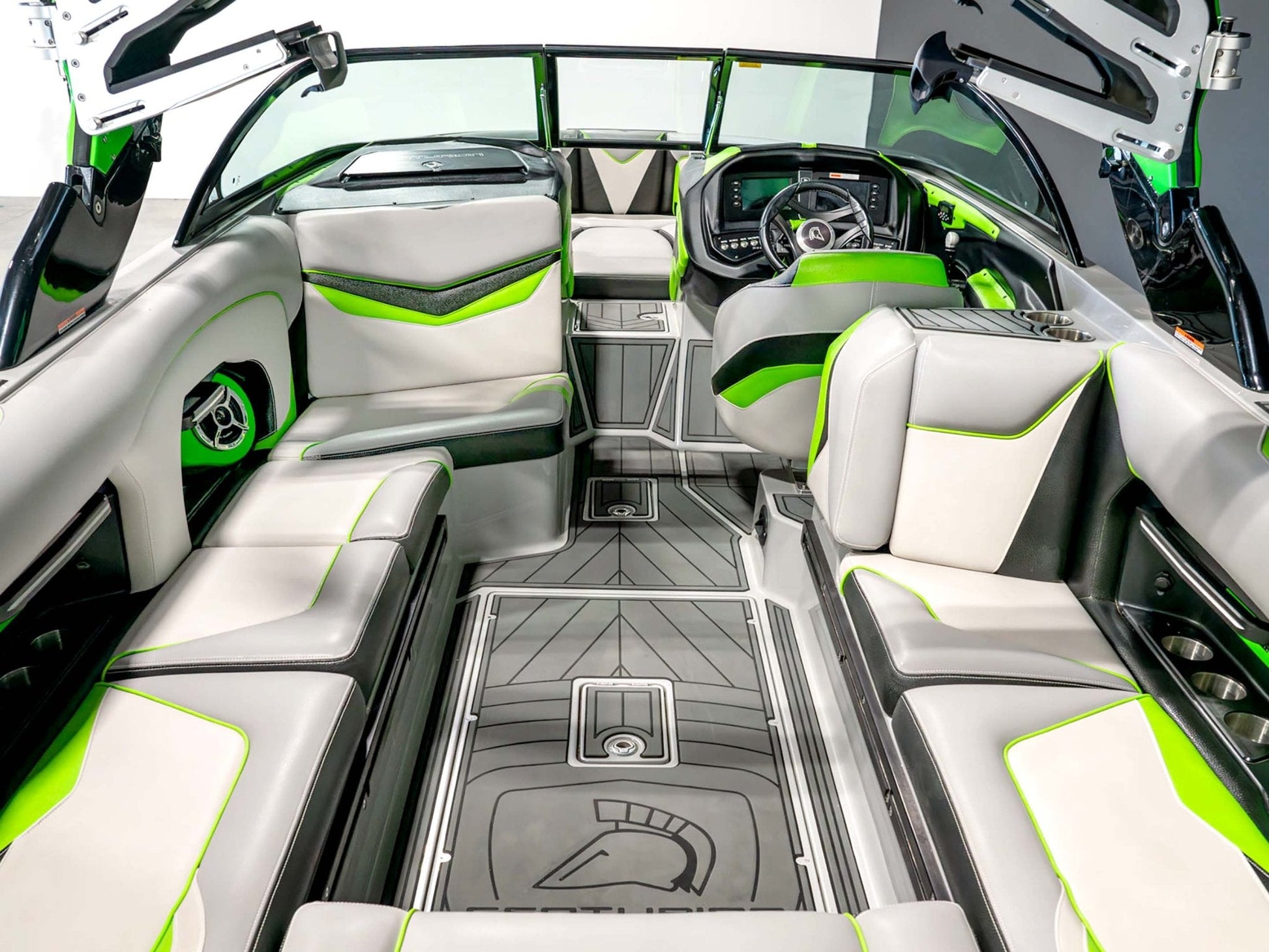 2016 Centurion Ri237 - Onyx Black / Gunmetal Flake / Lime Green - BoardCo Boats
