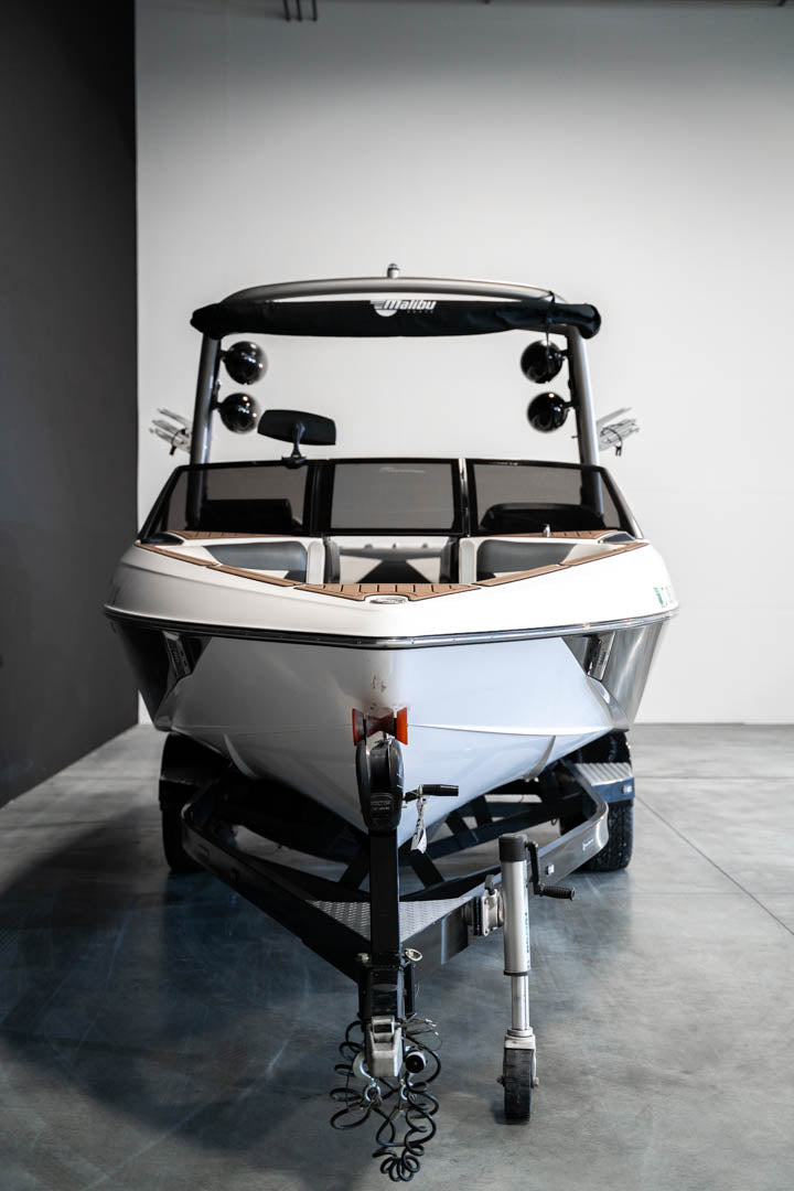 2016 Malibu 23 LSV - BoardCo