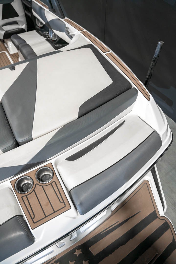 2016 Malibu 23 LSV - BoardCo Boats