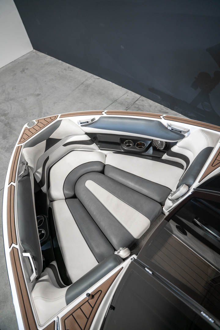 2016 Malibu 23 LSV - BoardCo