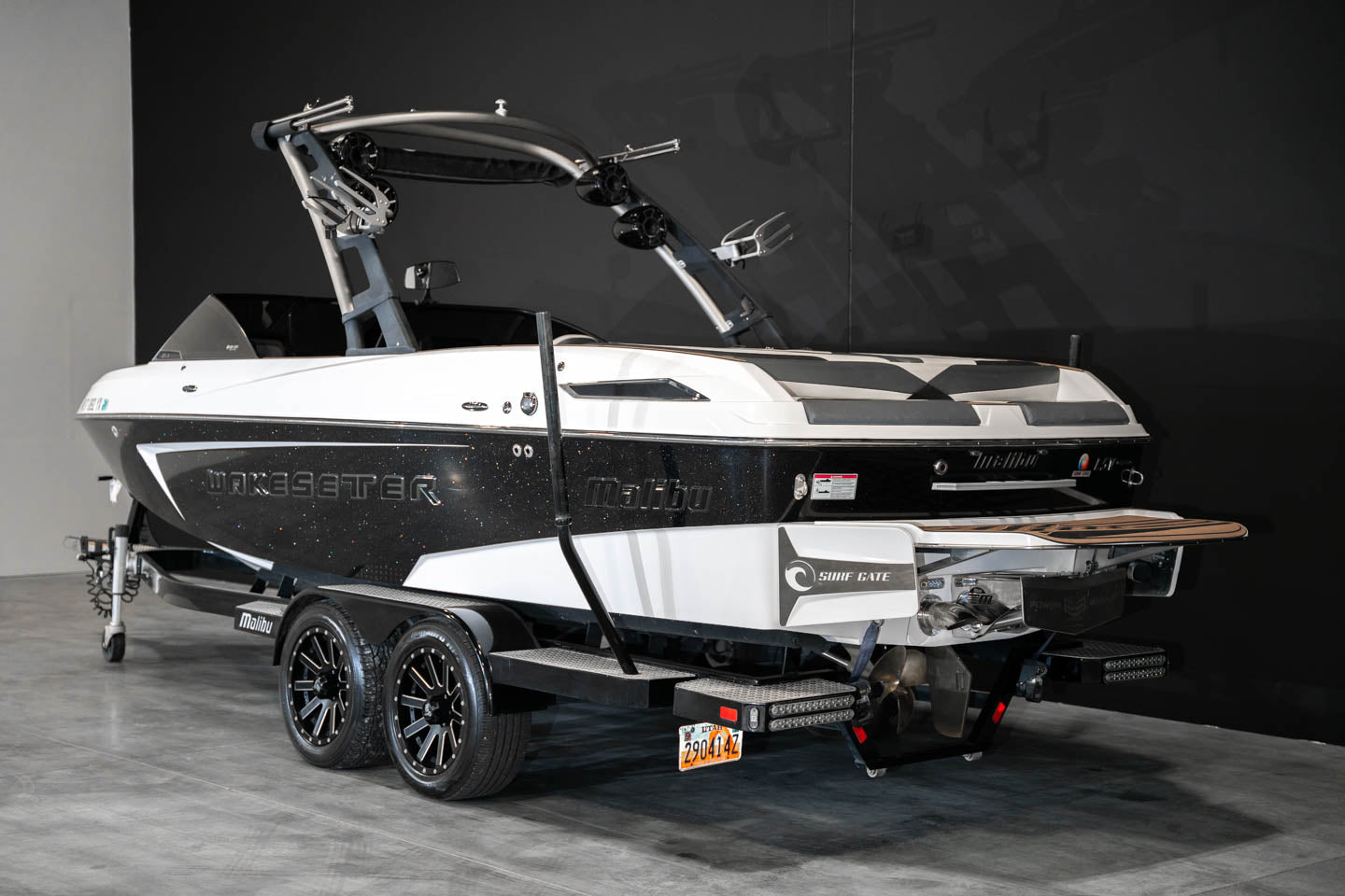 2016 Malibu 23 LSV - BoardCo