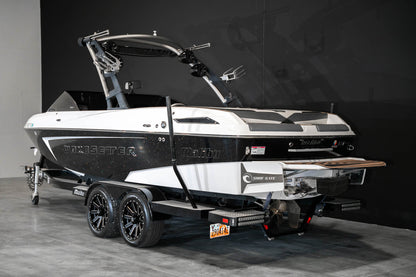 2016 Malibu 23 LSV - BoardCo