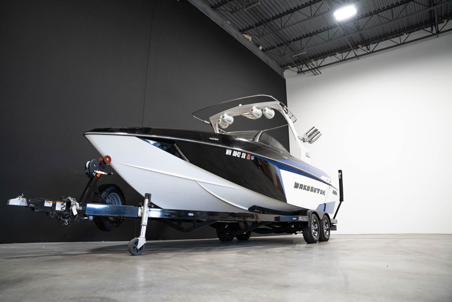 2016 Malibu 25LSV - BoardCo Boats