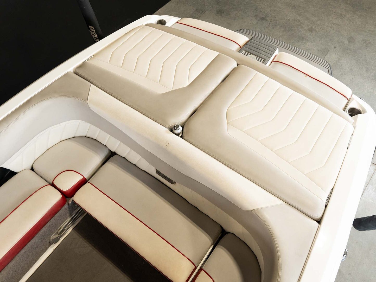 2016 Malibu LSV 25 - White / Red - BoardCo Boats