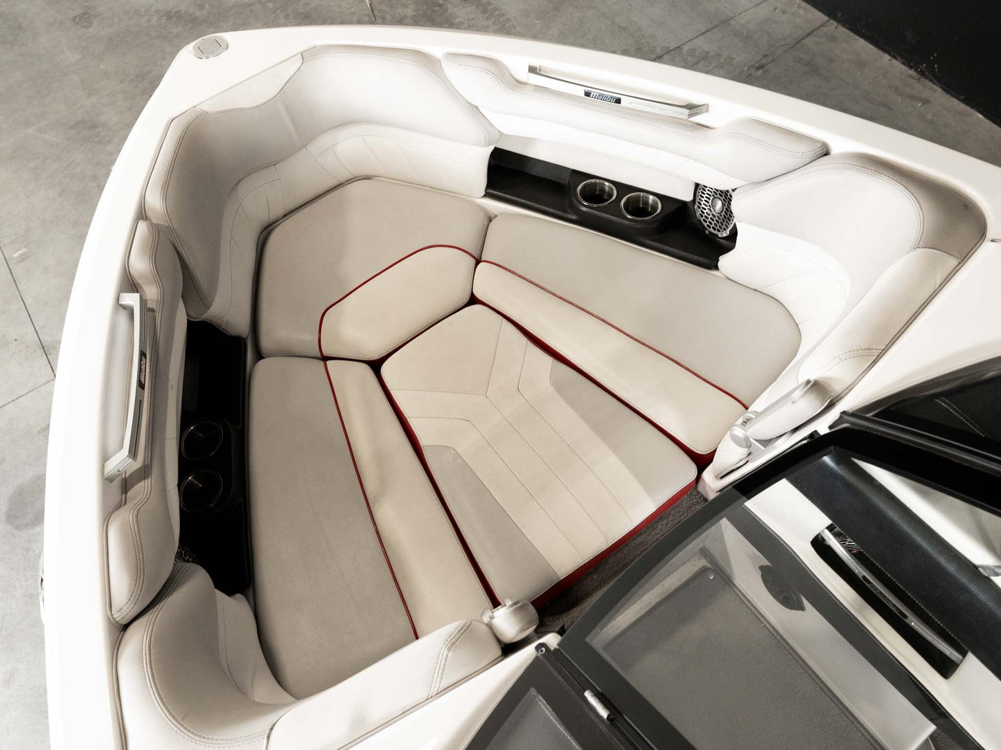 2016 Malibu LSV 25 - White / Red - BoardCo Boats