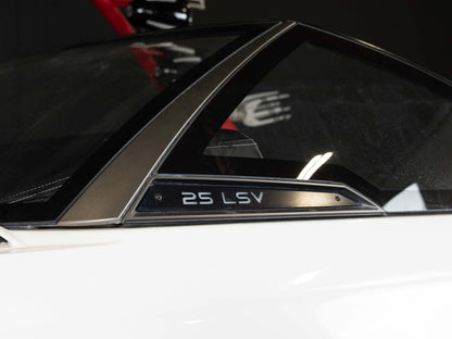 2016 Malibu LSV 25 - White / Red - BoardCo Boats