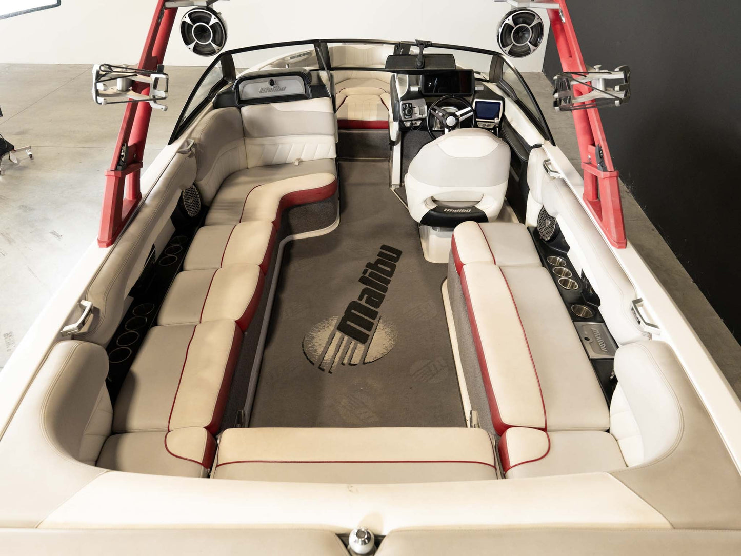 2016 Malibu LSV 25 - White / Red - BoardCo Boats