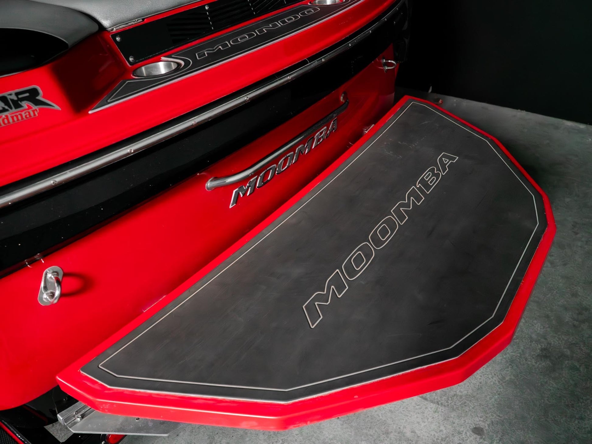 2016 Moomba Mondo - Red / Black - BoardCo