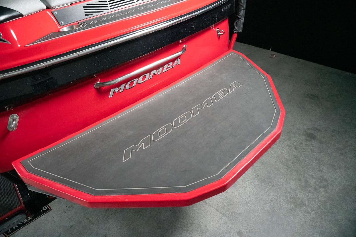 2016 Moomba Mondo - Red / Black - BoardCo