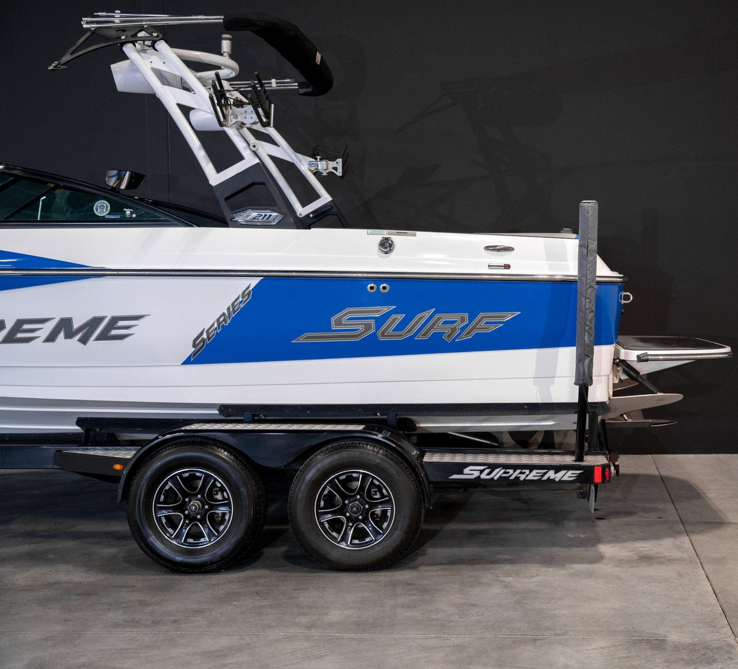 2016 Supreme S211 - White - Blue - BoardCo Boats