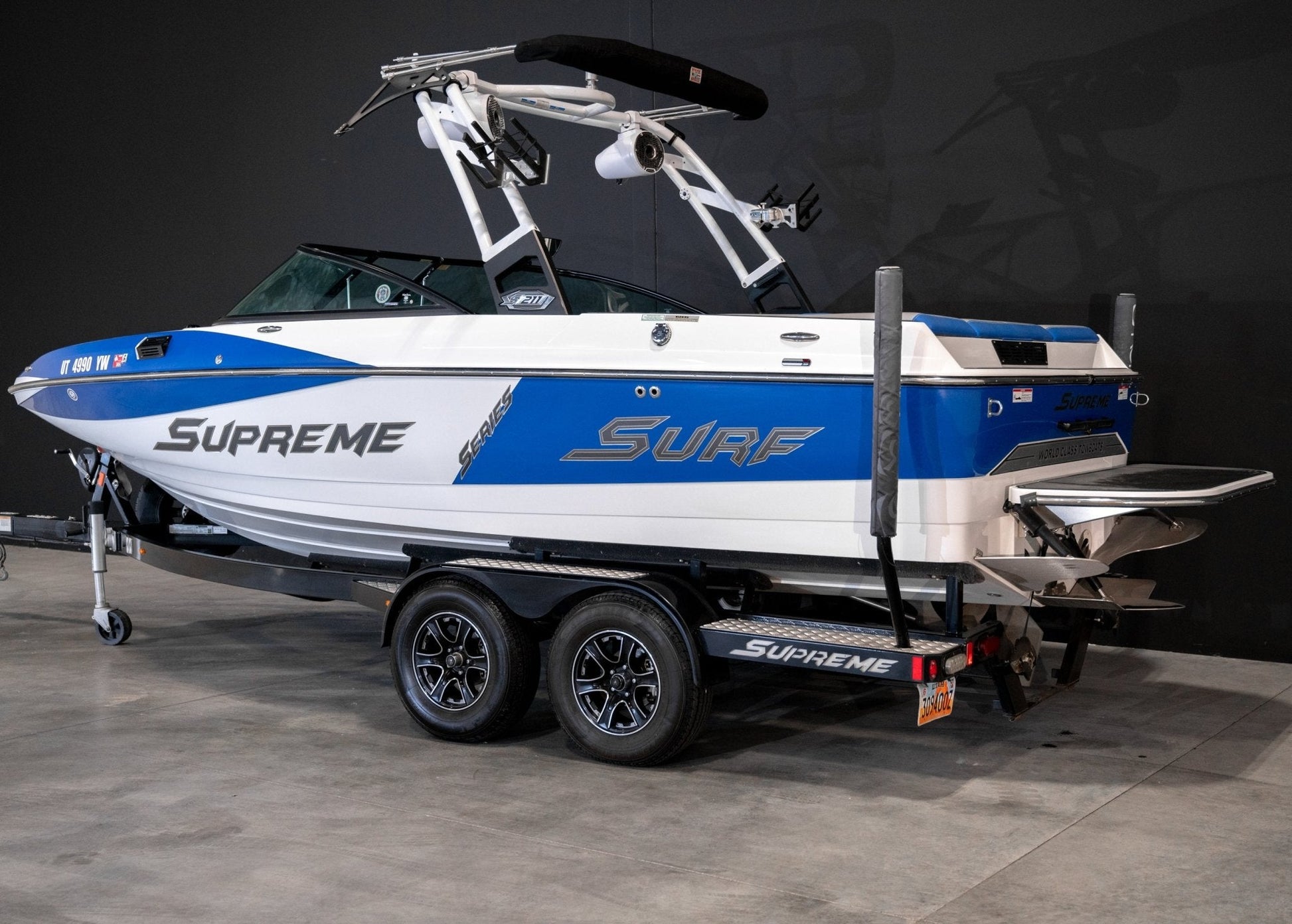 2016 Supreme S211 - White - Blue - BoardCo Boats