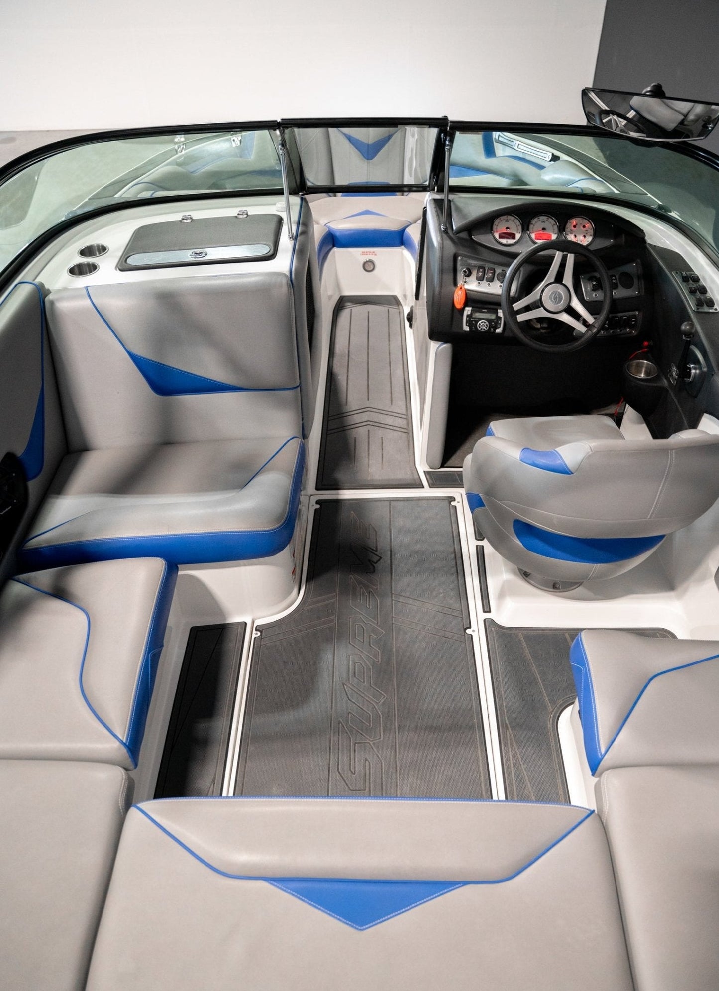 2016 Supreme S211 - White - Blue - BoardCo