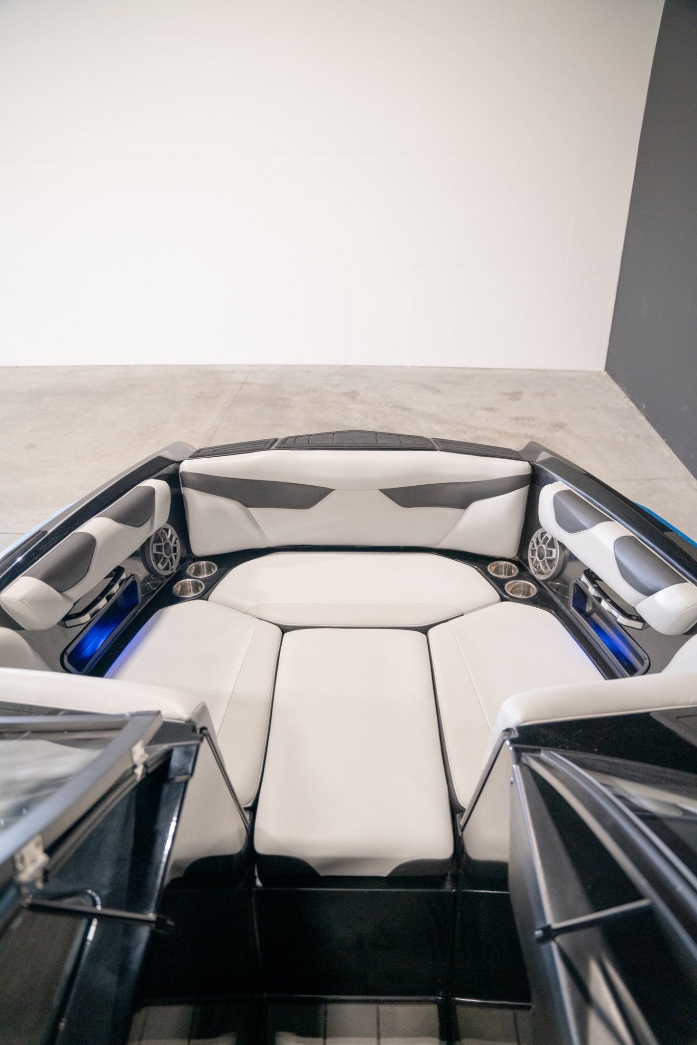 2017 Axis A22 - Black / Blue - BoardCo Boats