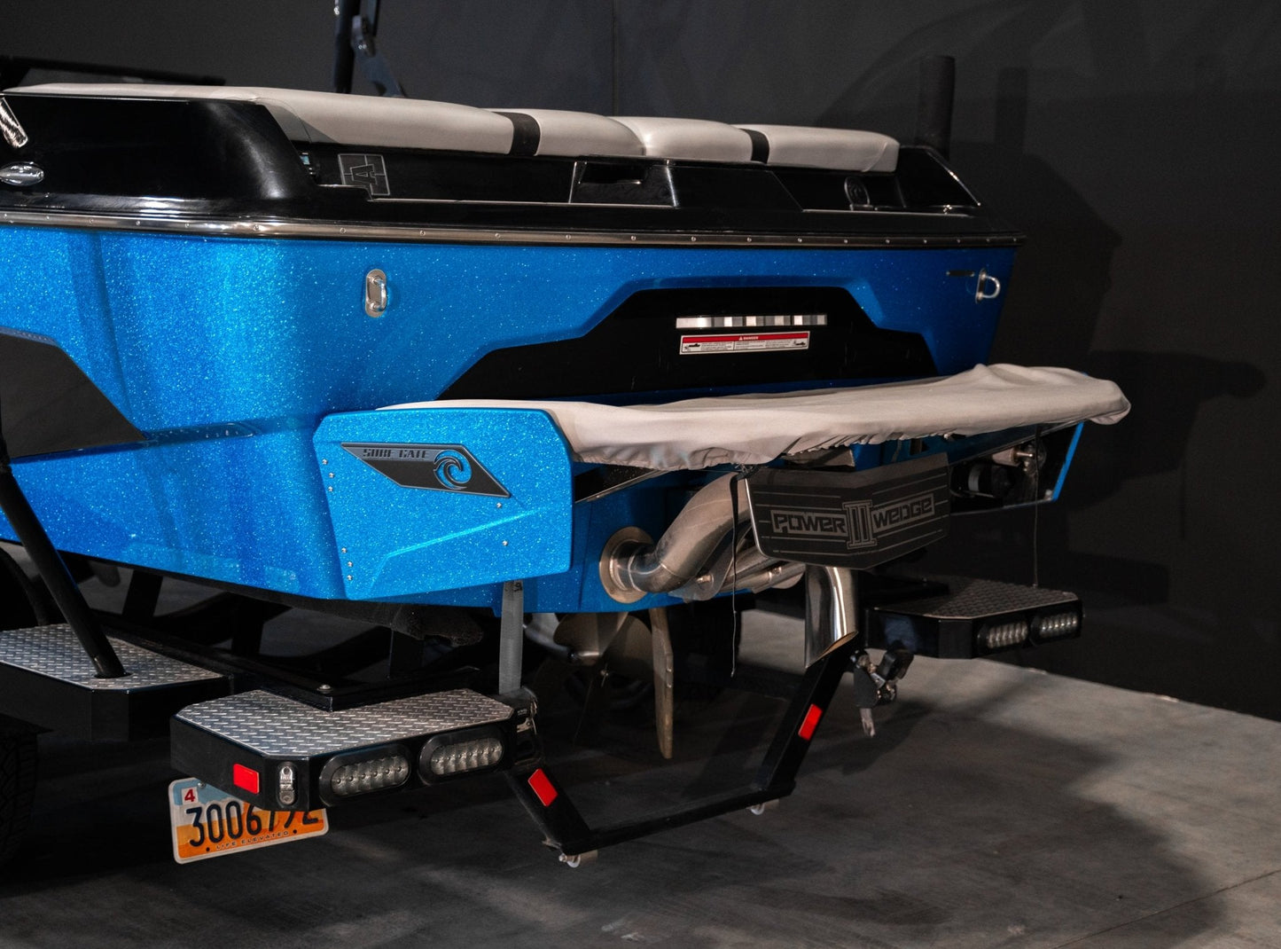 2017 Axis A22 - Black / Blue - BoardCo Boats