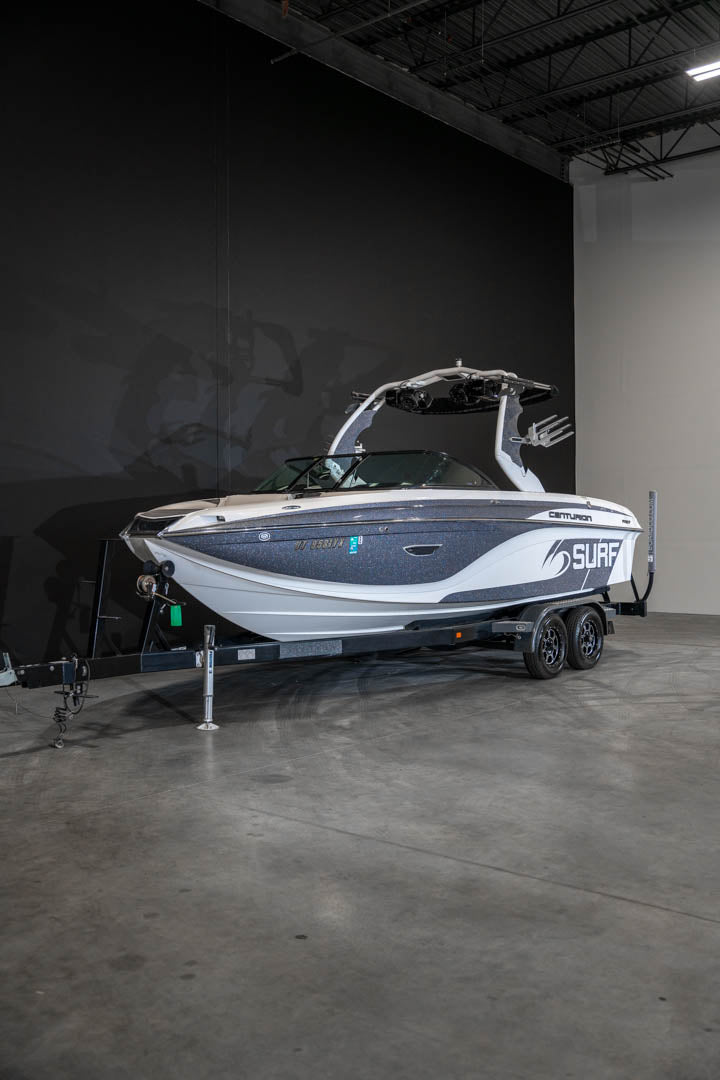 2017 Centurion Ri217 - BoardCo Boats