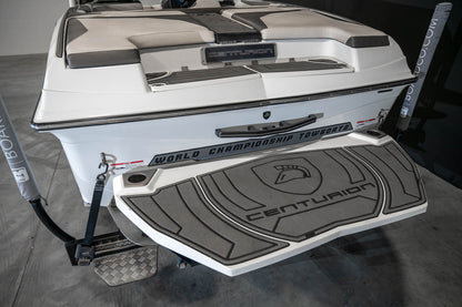 2017 Centurion Ri217 - BoardCo Boats