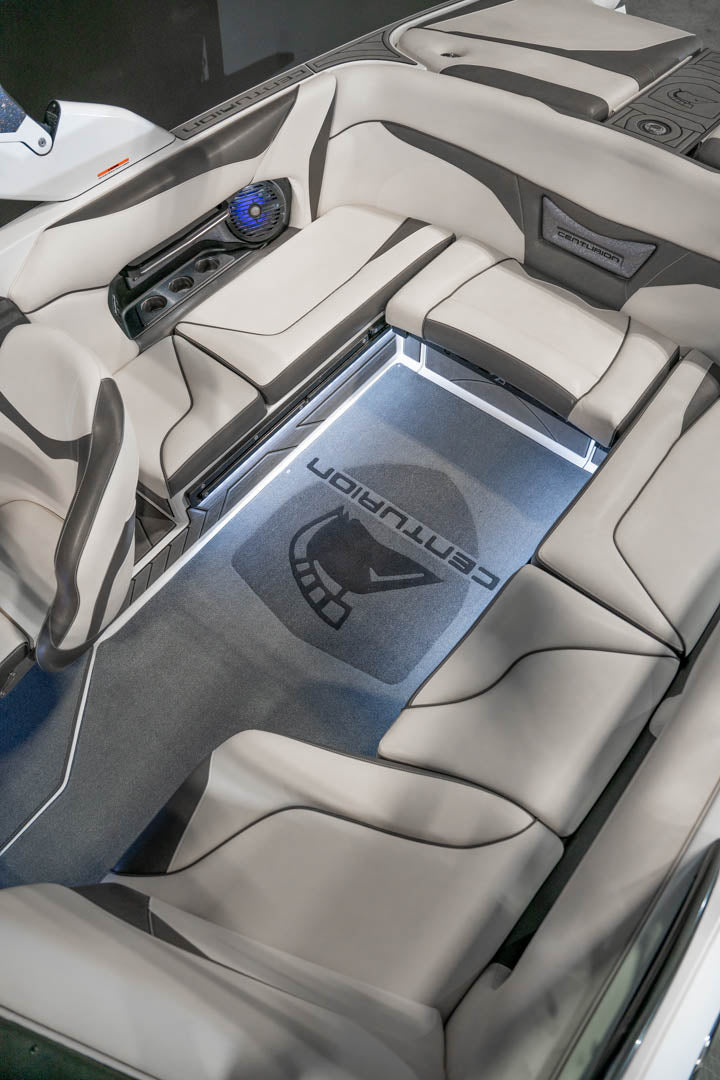 2017 Centurion Ri217 - BoardCo Boats