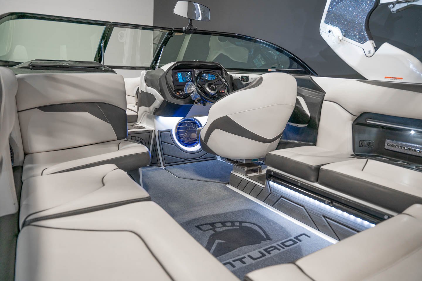 2017 Centurion Ri217 - BoardCo Boats