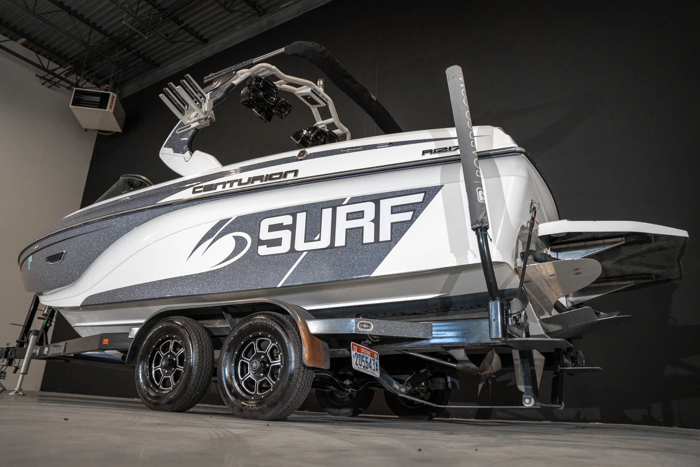 2017 Centurion Ri217 - BoardCo Boats