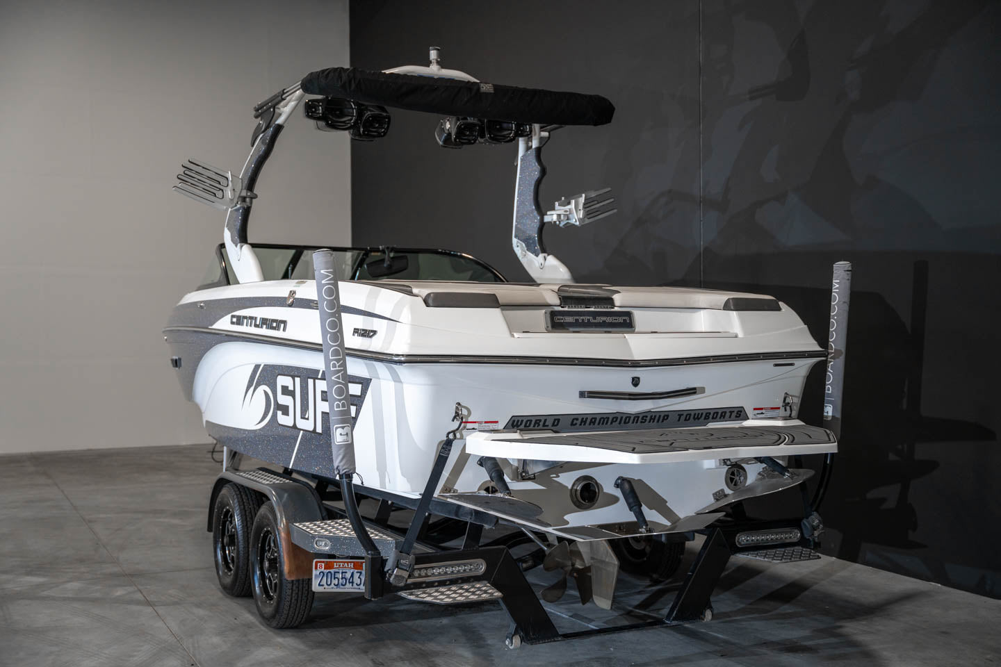 2017 Centurion Ri217 - BoardCo Boats