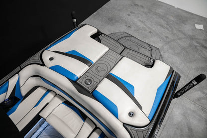 2017 Centurion RI237 - BoardCo Boats
