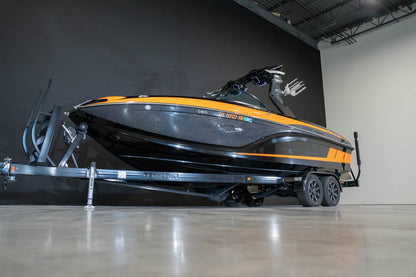 2017 Centurion Ri237 Black Flake / Orange - BoardCo Boats
