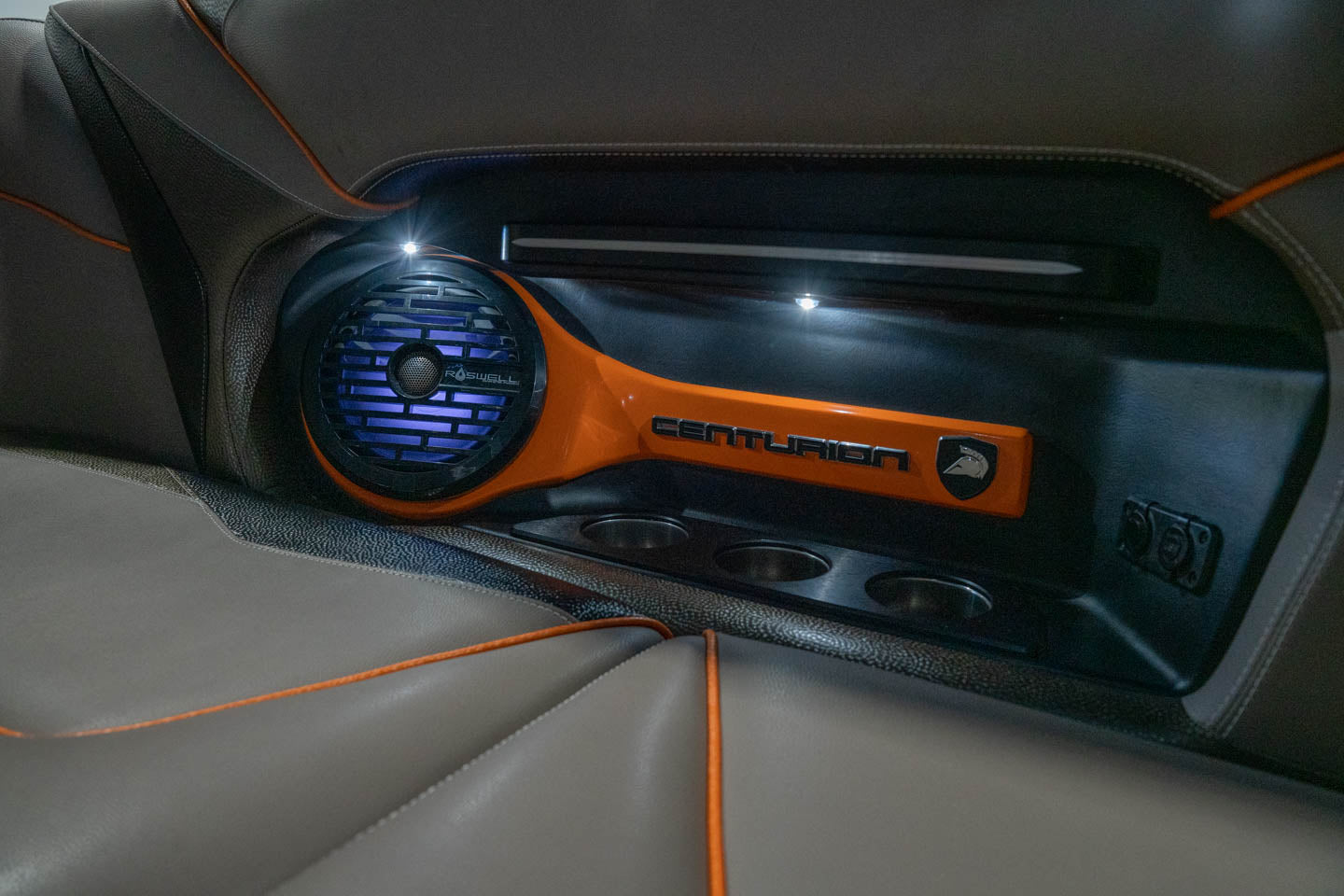 2017 Centurion Ri237 Black Flake / Orange - BoardCo Boats